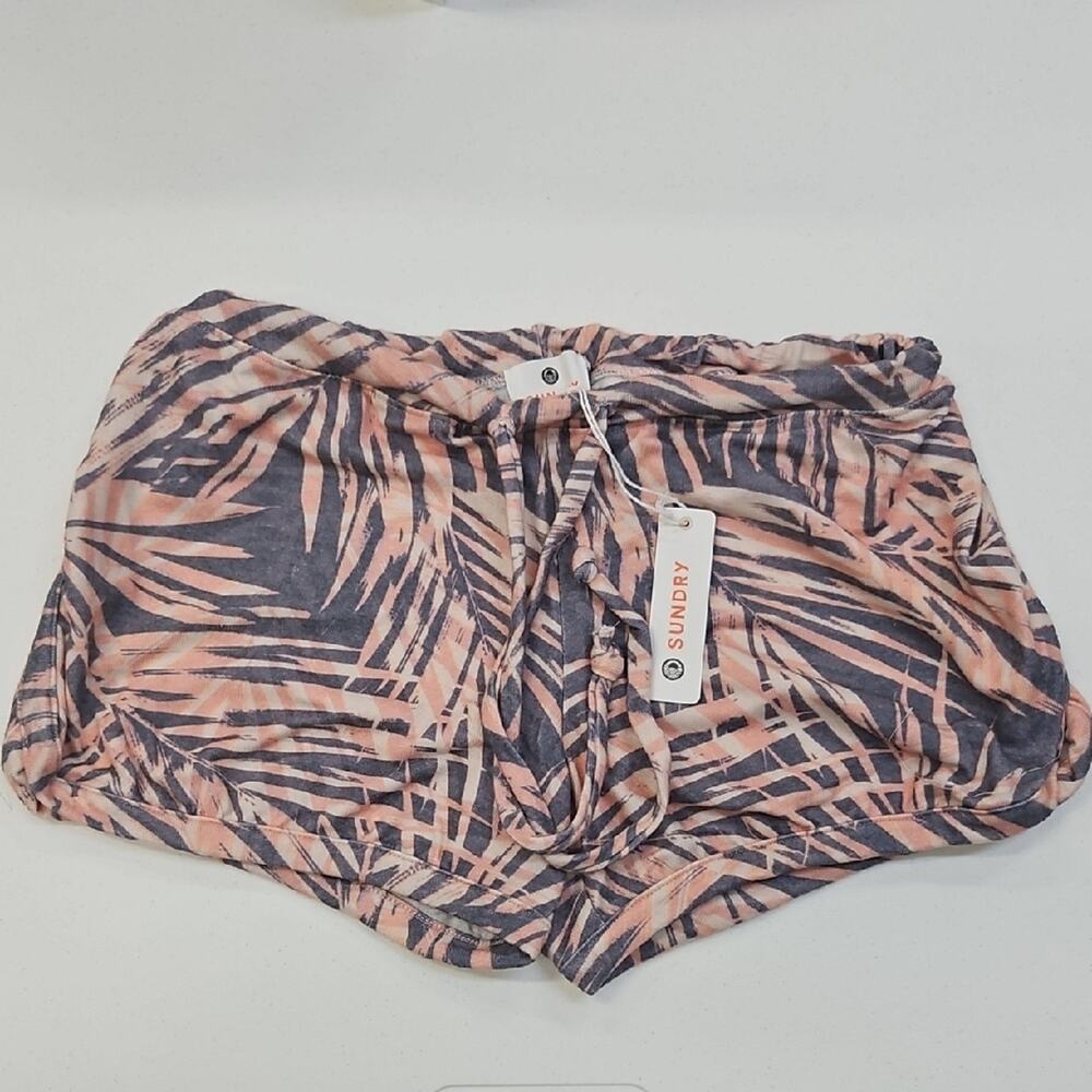 NWT Women's Small Sundry Pink and Blue Shorts. Sundry Size 1 (Small 4-6)